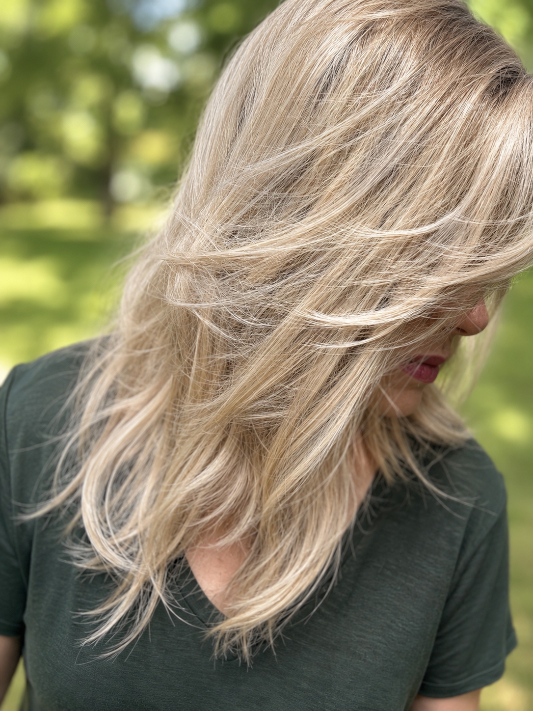 Poppy sweet cream blonde